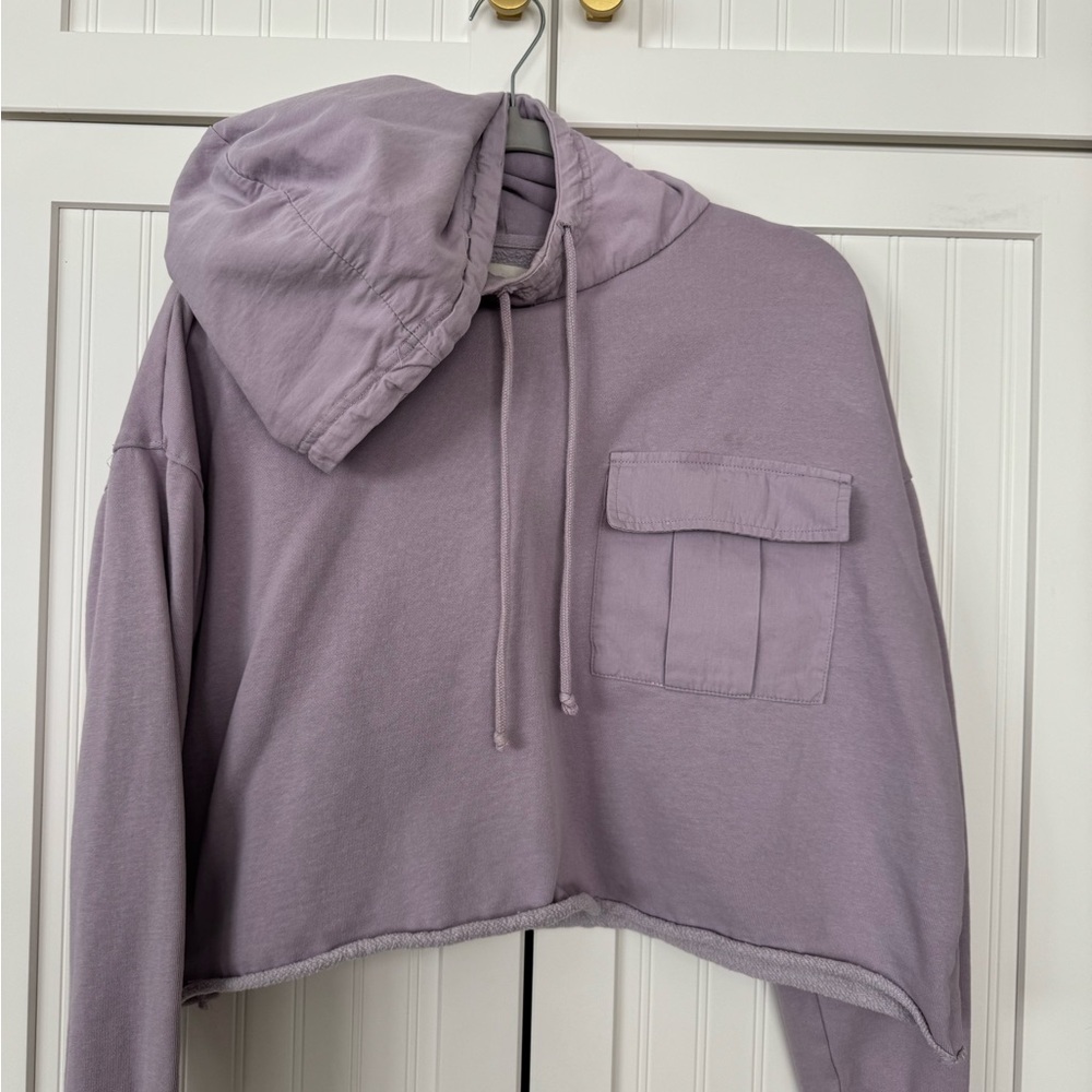 Urban Outfitters Light Purple Cropped Hoodie - XS